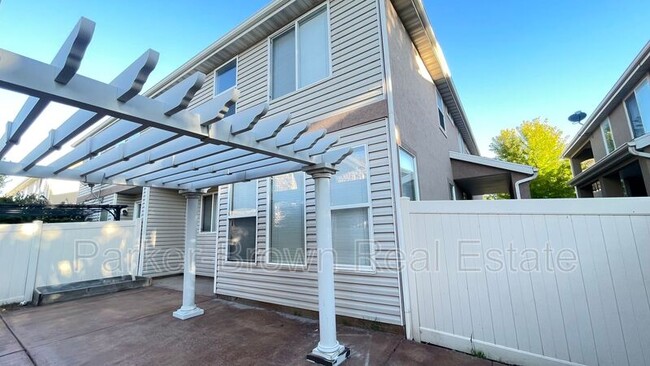 Building Photo - 1611 W 3180 N