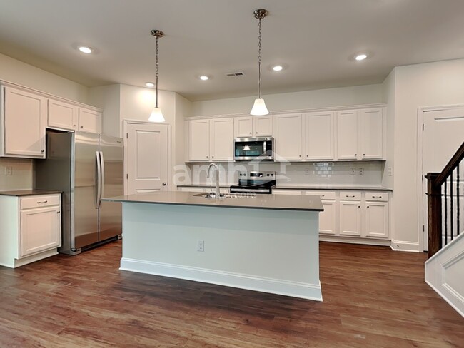 Building Photo - 609 Rivermist Drive