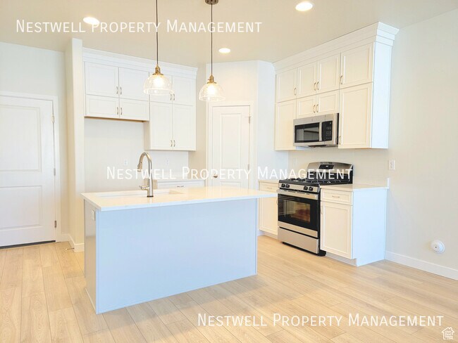 Building Photo - 3728 S 3300 W