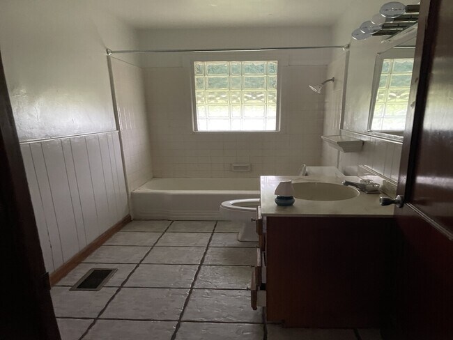 Foto del edificio - 1400 S Little Cushing, OK 74023