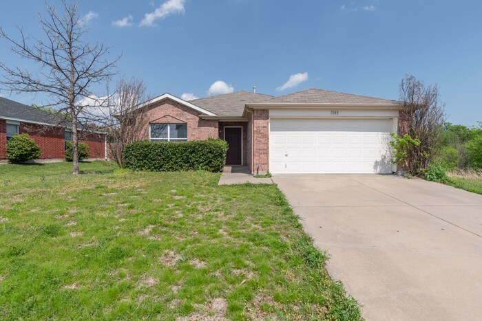 Foto principal - 7105 Baybridge Dr