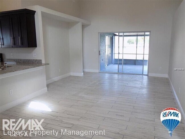 Building Photo - 3 br, 2 bath House - 2369 Roanoke Court