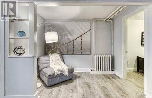 Photo du bâtiment - 223-223 W 13th Ave