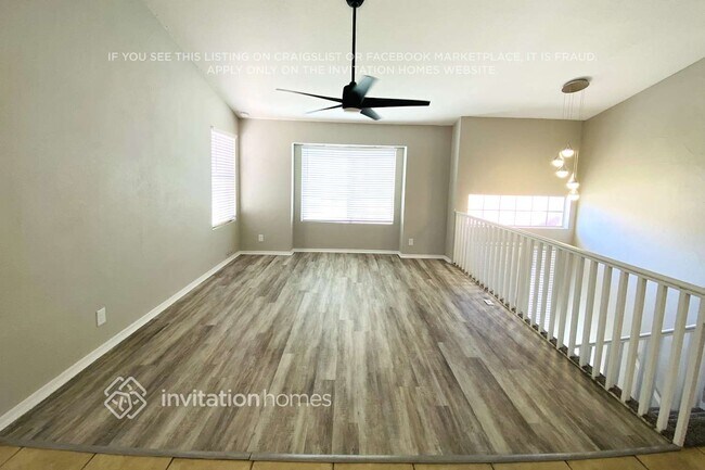 Foto del edificio - 1208 W Sand Hills Ct