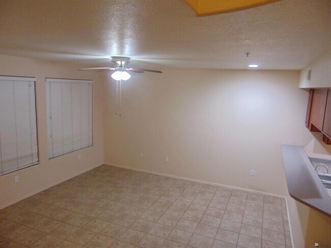 Foto del edificio - 3619 W 22nd St