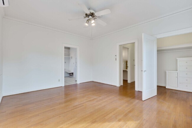 Foto del edificio - 5121 1/2 Eagle Rock Blvd