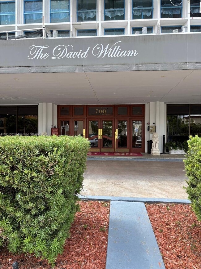 Building Photo - 700 Biltmore Way