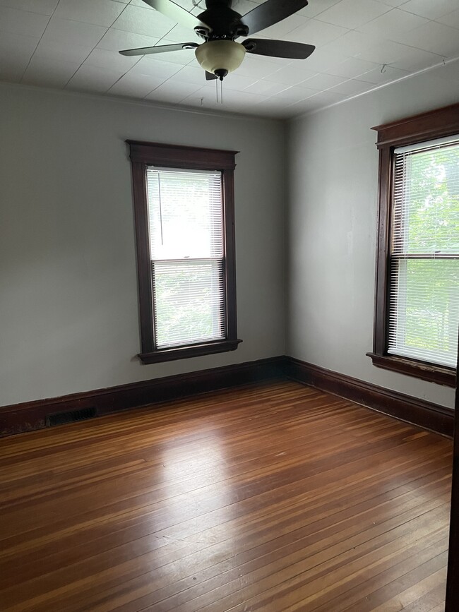 Foto del edificio - 1403 Williamson St