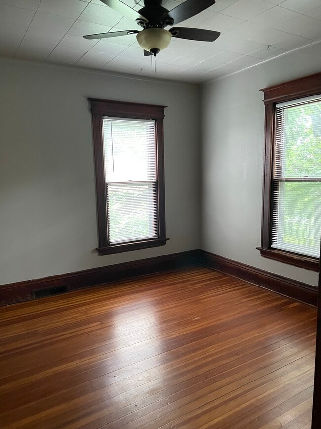 Building Photo - 1403 Williamson St