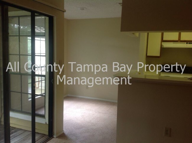 Building Photo - 8702 Mallard Reserve Dr