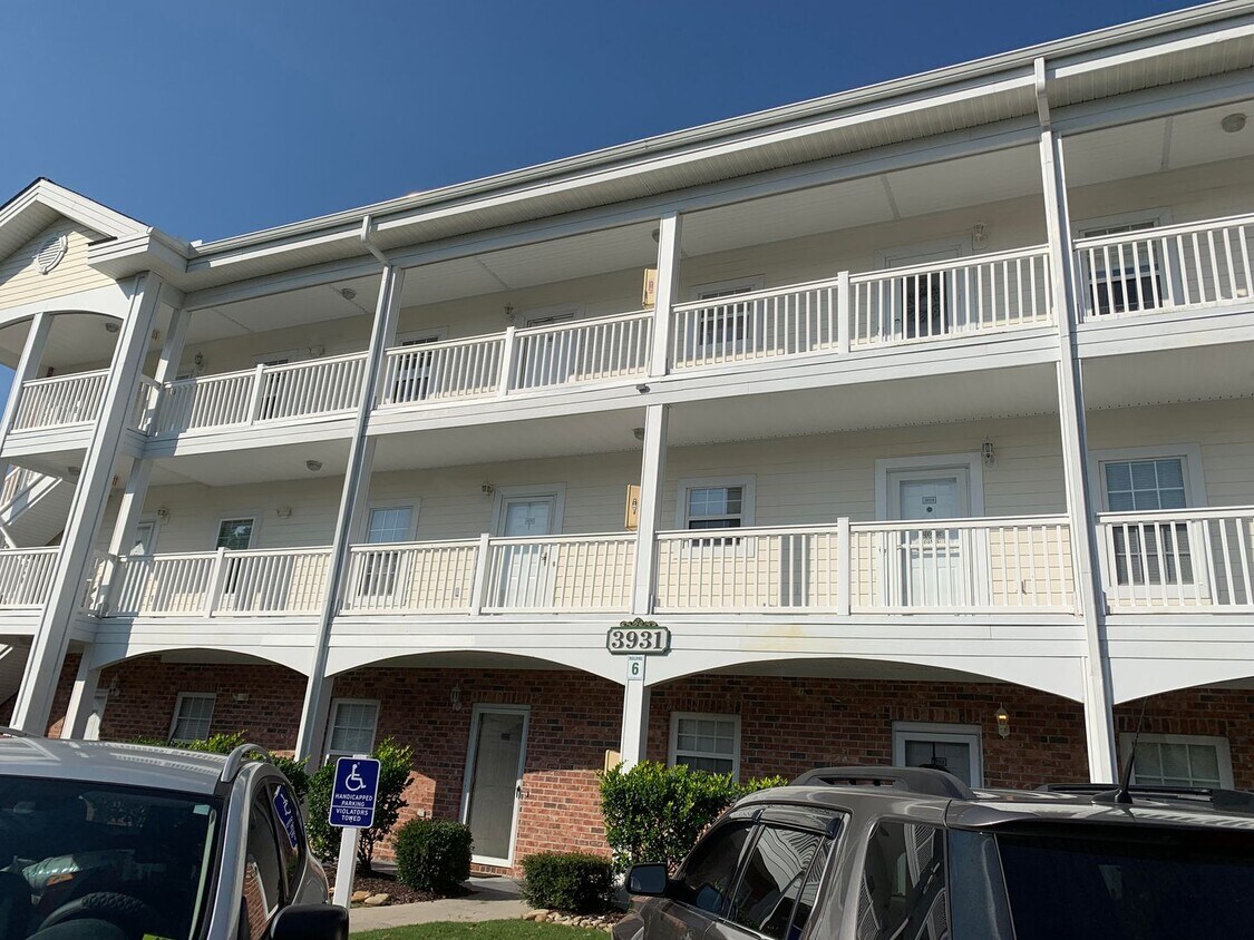 Primary Photo - 2-Bedroom, 2-Bath In Azalea Lakes