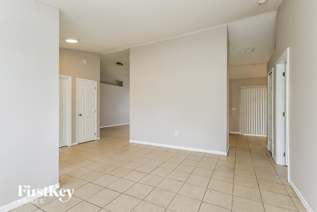 Building Photo - 445 Mulberry Ct