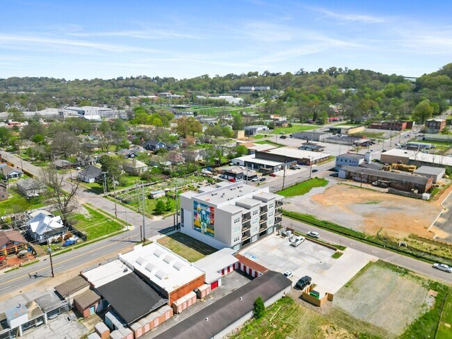 Foto del edificio - 2318 E Main St