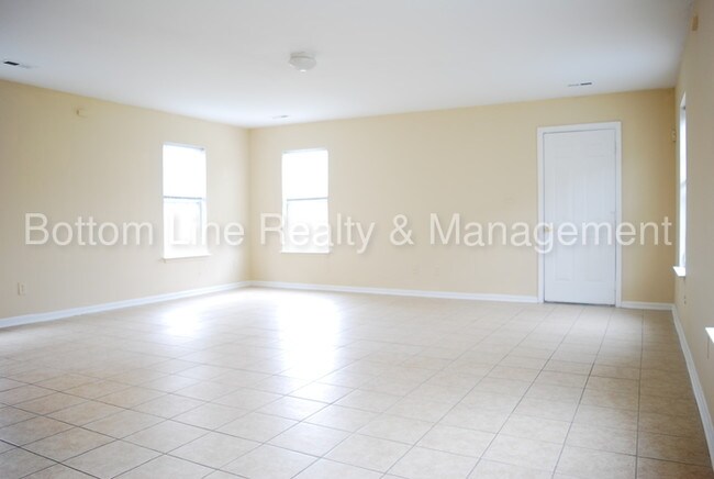 Building Photo - ***Applications Pending***