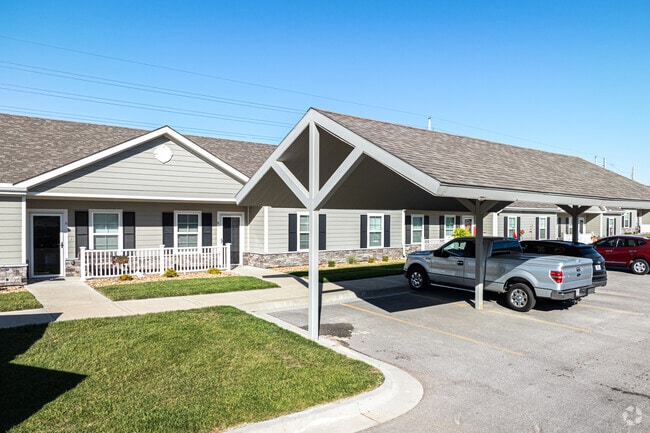 Building Photo - Traditions Villas (55+)