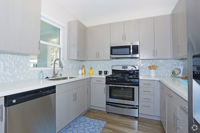 Interior Photo - South Beach by Logan