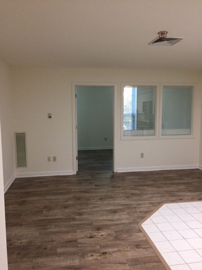 Chestnut Hill East (CHE) Apartments in Hamden, CT