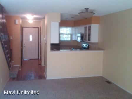 Foto del edificio - 3 br, 1.5 bath House - 12130 Bannock Cr. #B
