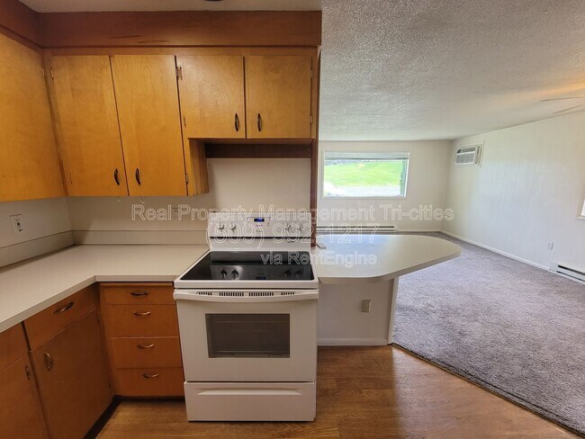 Foto del edificio - 1702 W 7th Pl