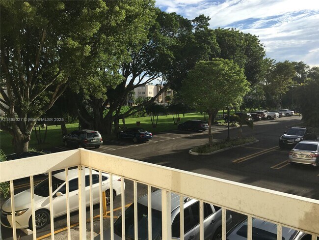 Foto del edificio - 7722 Camino Real