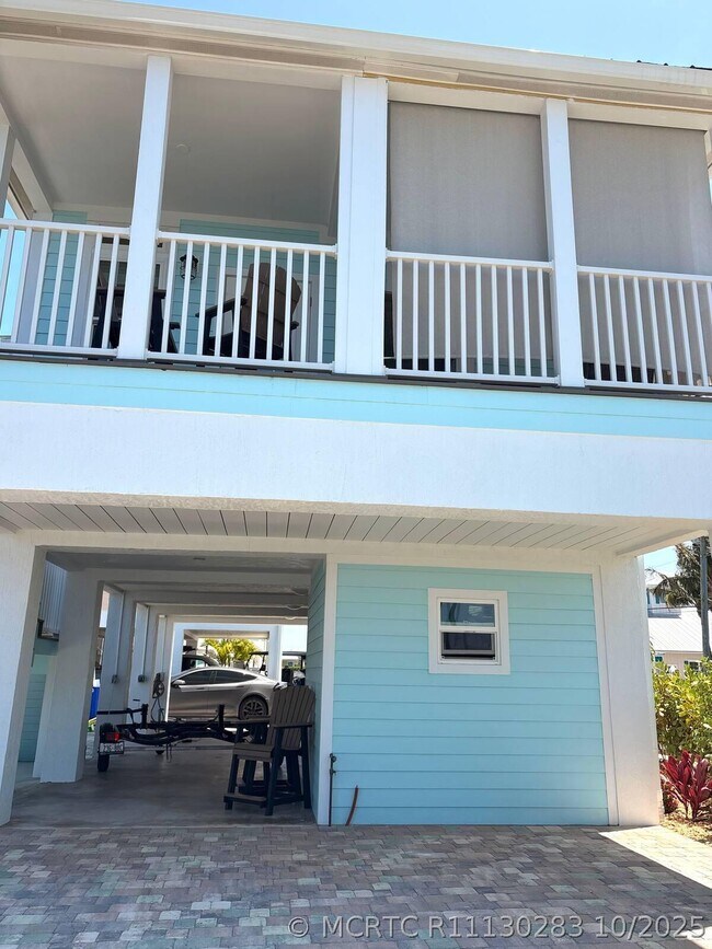 Foto del edificio - 453 NE Indian River Dr