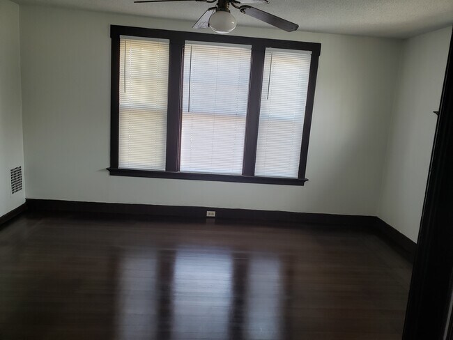 Foto del edificio - 74 4th St