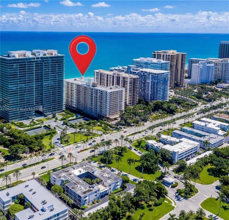 Foto principal - 10185 Collins Ave