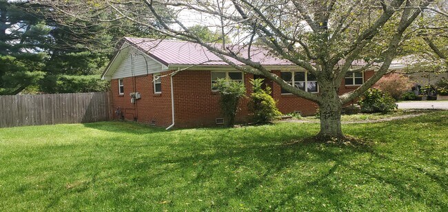 Building Photo - 4206 Anderson Pike
