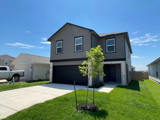 Foto del edificio - 4 Bdrm Home in Legend Heights, NBTX