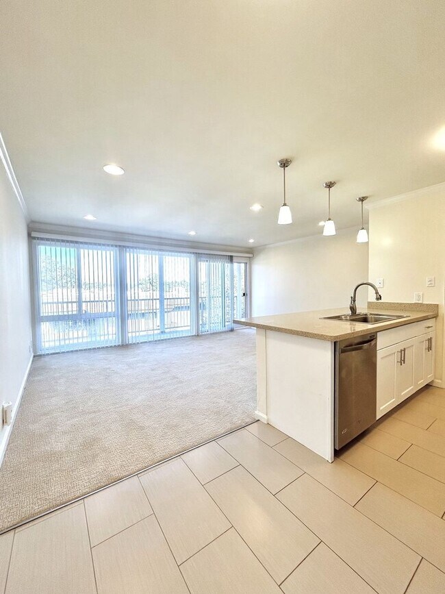 Foto del edificio - Spacious 2 Bedroom/1 Bath Apartment in Belmont Hills Available NOW!