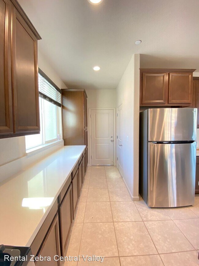 Building Photo - 4 br, 3 bath House - 3544 Creekview Ct