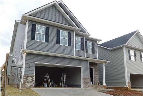 4728 Stoneyhurst Front - 4728 Stoneyhurst Ln