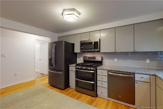 Building Photo - 108 Weaver St