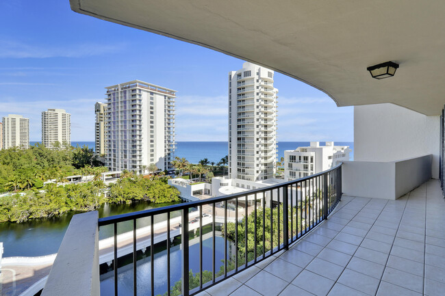 Foto del edificio - 4200 N Ocean Dr