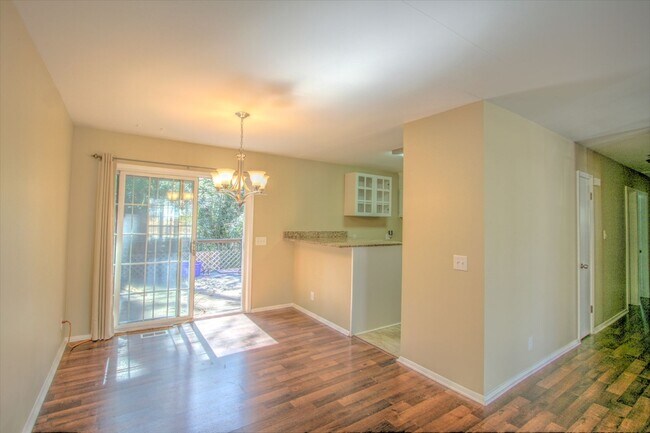 Foto del edificio - Perfect 3 Bed, 1 Bath Home near Northgate ...