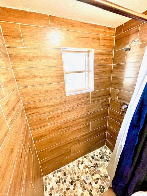 Photo - New renovated and move in ready. Roosevelt... Townhome