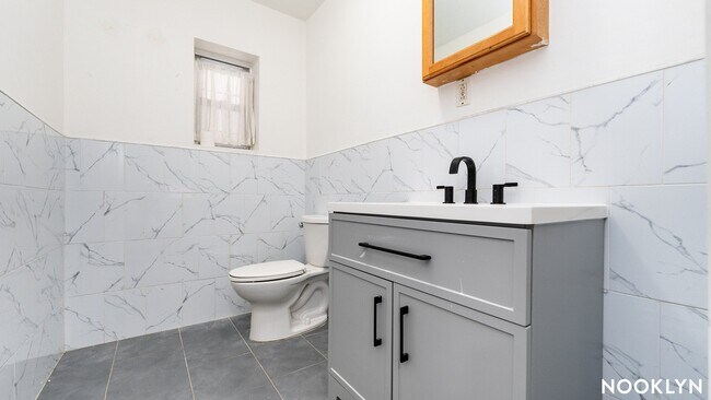 Foto del edificio - 1635 Prospect Pl