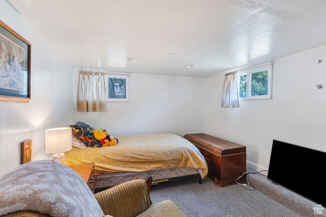 Foto del edificio - Provo Duplex - Downstairs