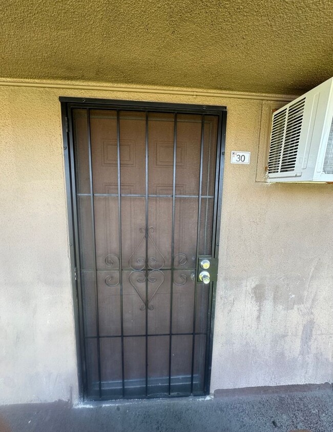 Building Photo - Welcome to SkyView Villa & Somerset Apartm...