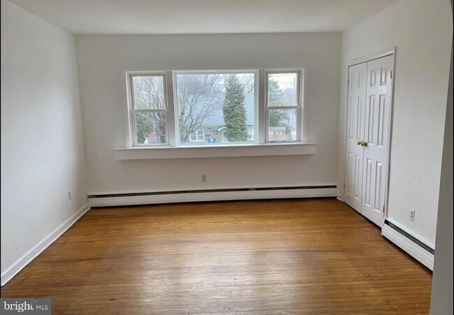 Foto del edificio - 672 Colwell Rd