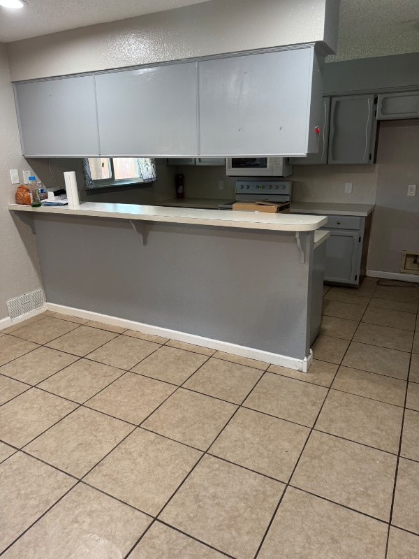 Building Photo - 5710 Crest Forest Dr