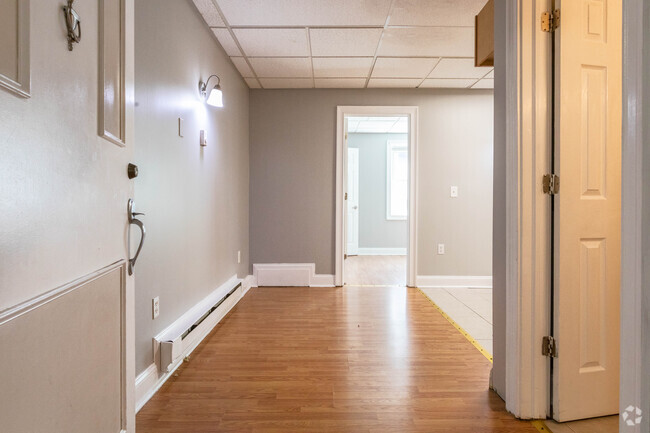 Living Area - Waterbury Plaza Apartments