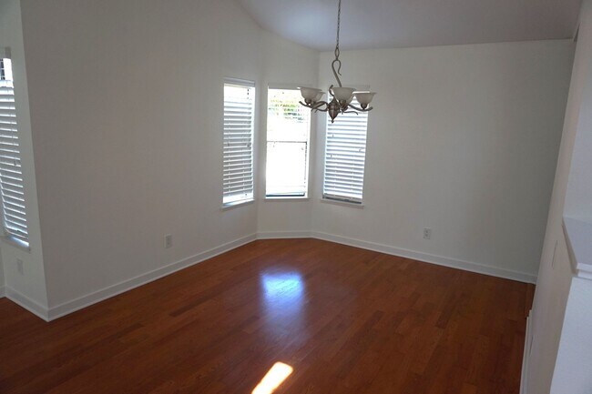 Foto del edificio - 22116 Richford Dr