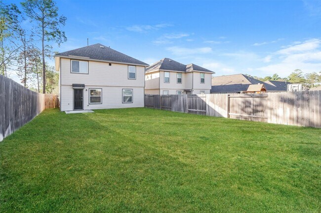 Building Photo - 3717 Alexus Dr