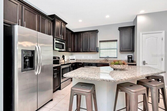 Building Photo - 8023 Interbay Blvd