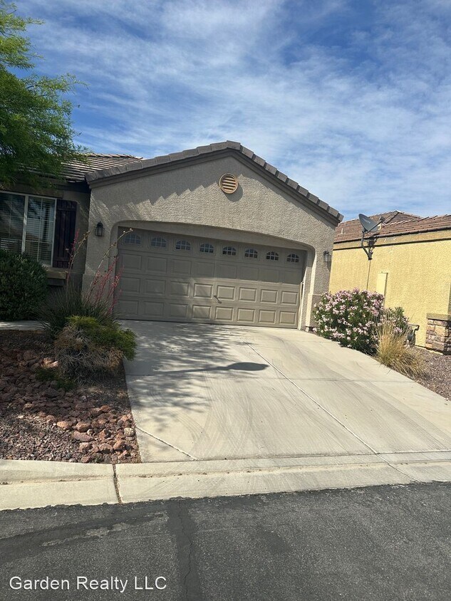 7328 Fountain Village Ave, Las Vegas, NV 89113 House Rental in Las