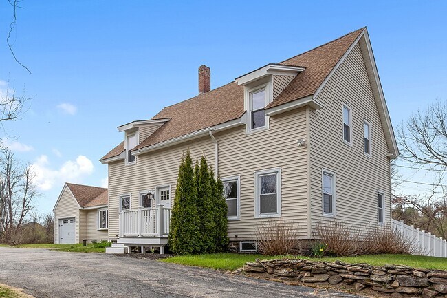 Building Photo - 81 N Lowell Rd