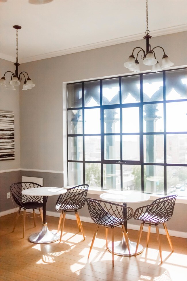 Foto del edificio - 2641 Dwight Way