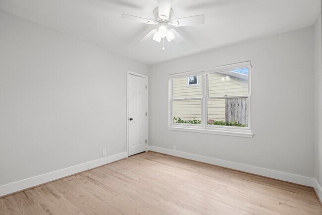 Foto del edificio - 2005 Sedgie Dr