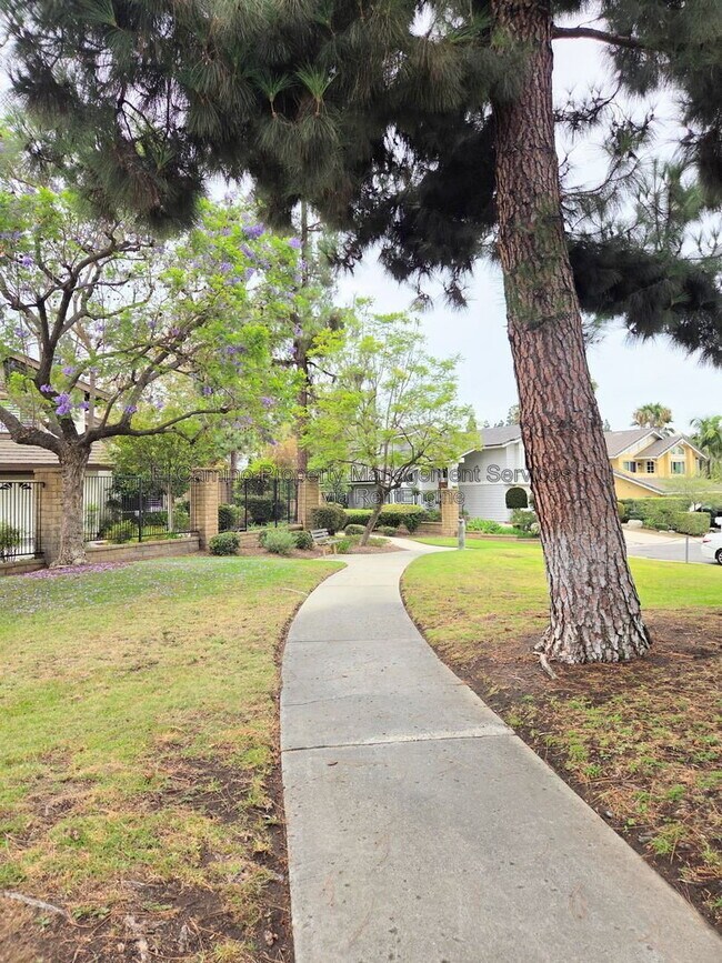 Foto del edificio - 2702 Belmont Ct